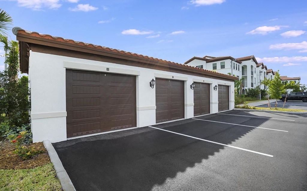 detached garage apartment