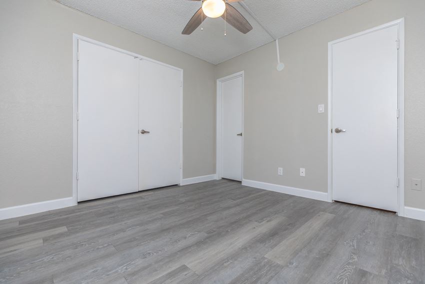 Tides On Glendale Ave