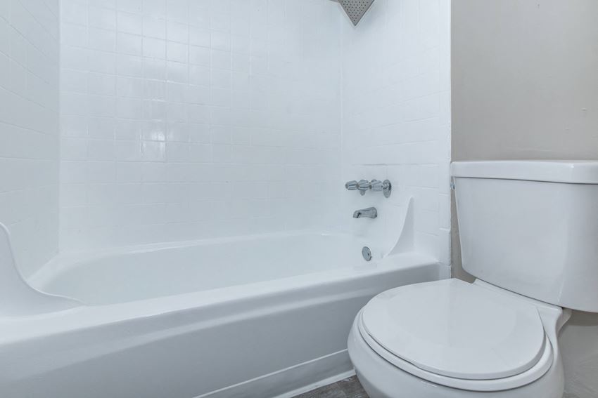 Tides On East Broadway