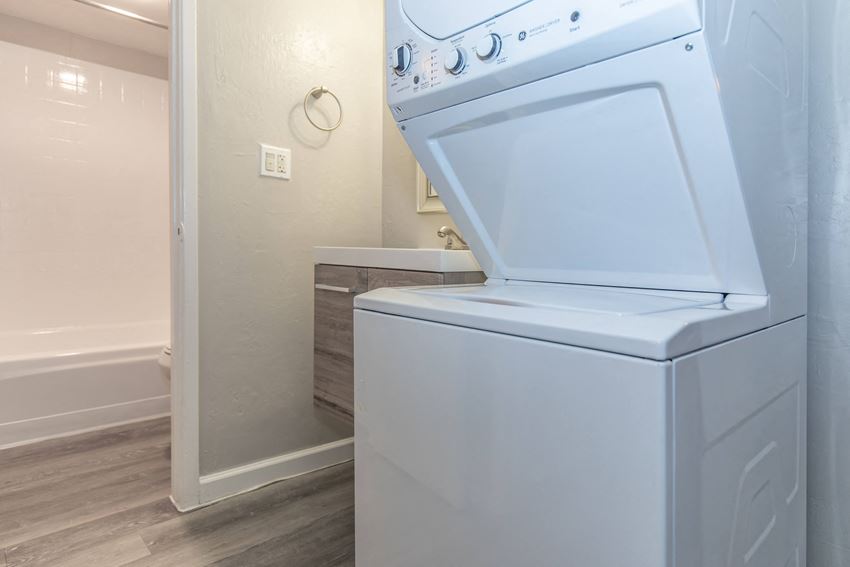 Tides On East Broadway