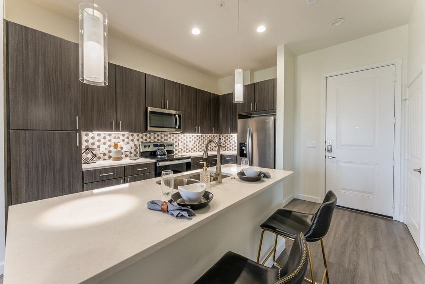 The Residences At 3000 Bardin