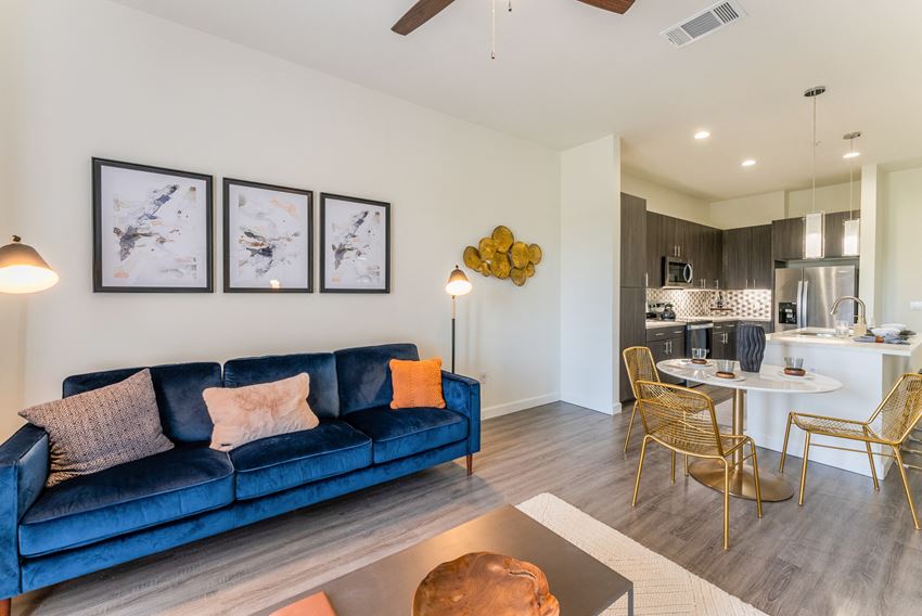 The Residences At 3000 Bardin