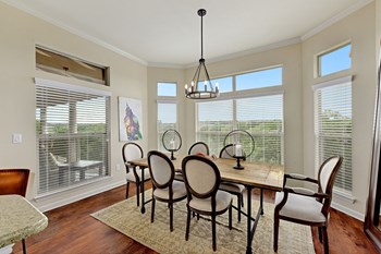 12101 N Lamar Blvd 1-2 Beds Apartment for Rent - Photo Gallery 6