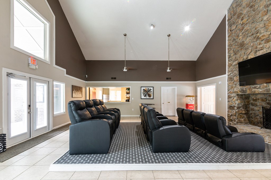 the lobby at the whispering winds apartments in pearland, tx