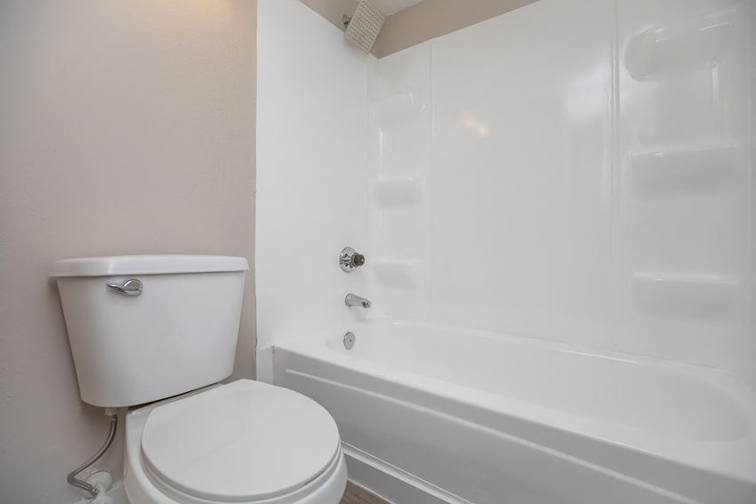 Tides At East Glendale