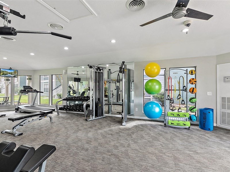 Reserve at Orange Park fitness room