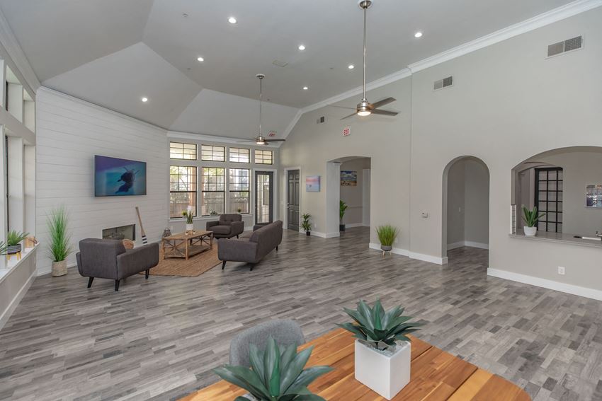 Tides At Valley Ranch