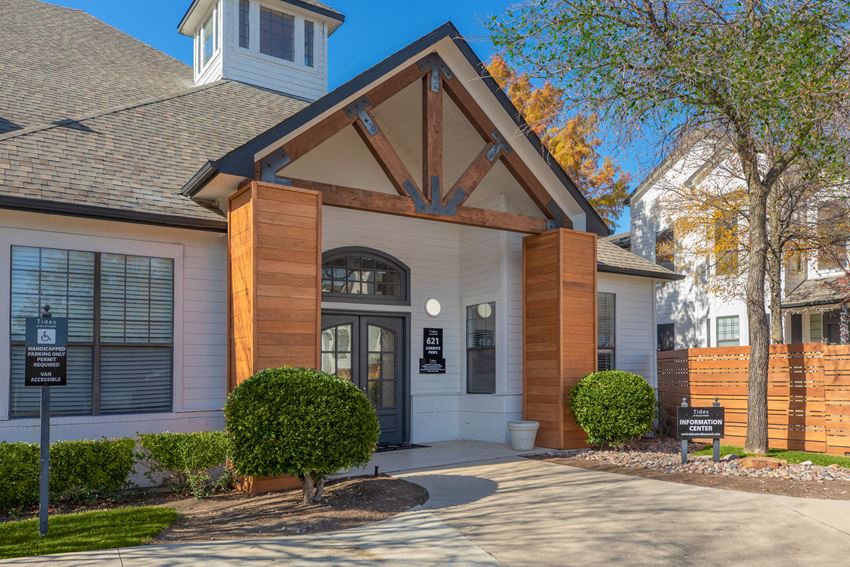 Tides At Valley Ranch