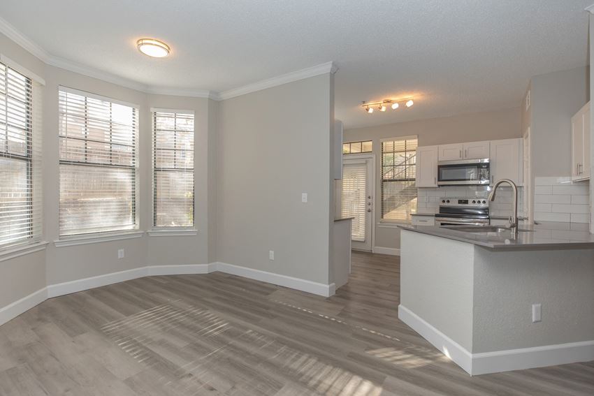 Tides At Valley Ranch