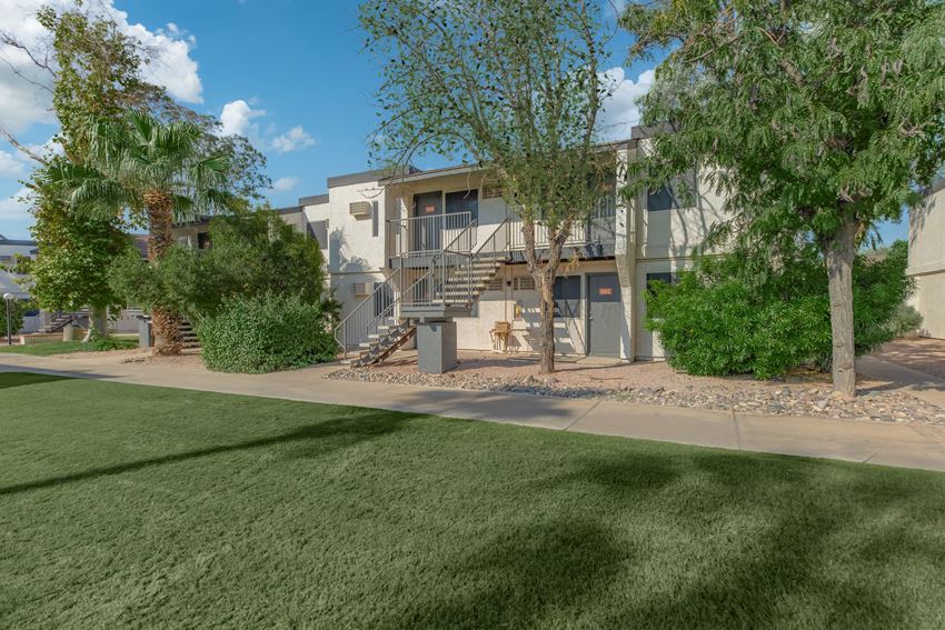 Tides On Glendale Ave