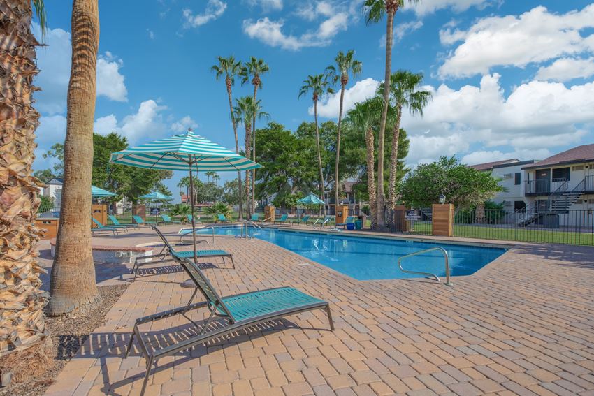 Tides On Glendale Ave