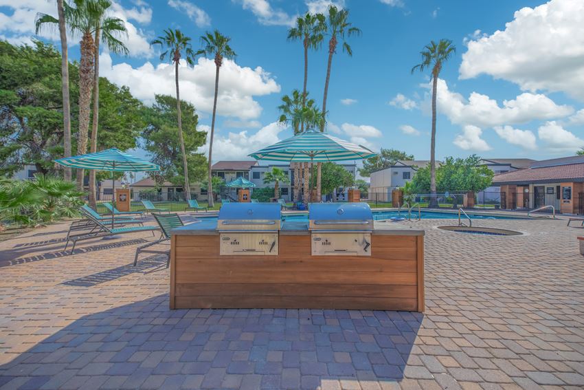 Tides On Glendale Ave