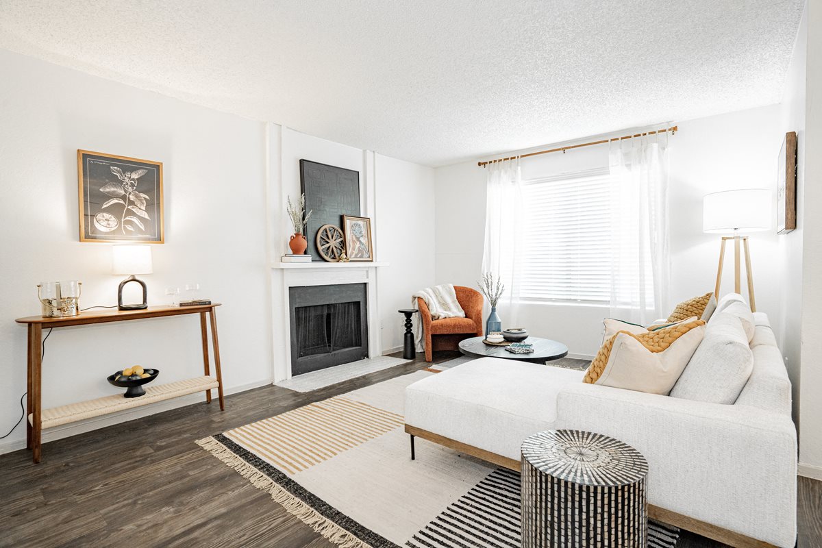 Riverwalk Apartments