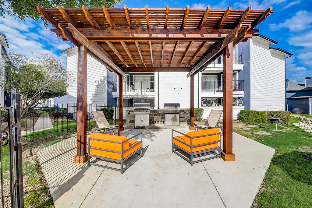 the reserve at bucklin hill patio with pergola and fire pit