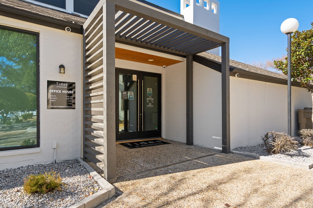 Tides At Woodhaven Apartments, 807 The Heights Drive, Fort Worth, TX