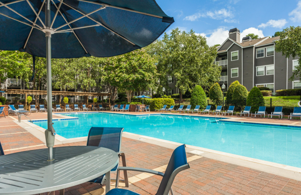Resort-style Swimming Pool Waterford Creek Apartments