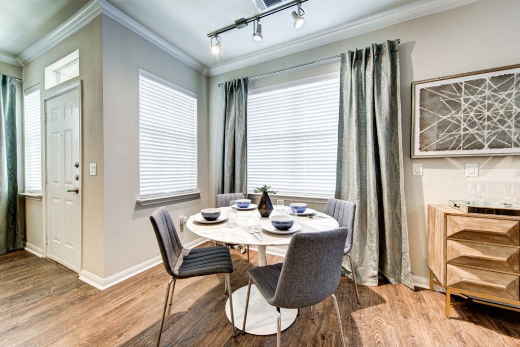 dining room with a table and chairs