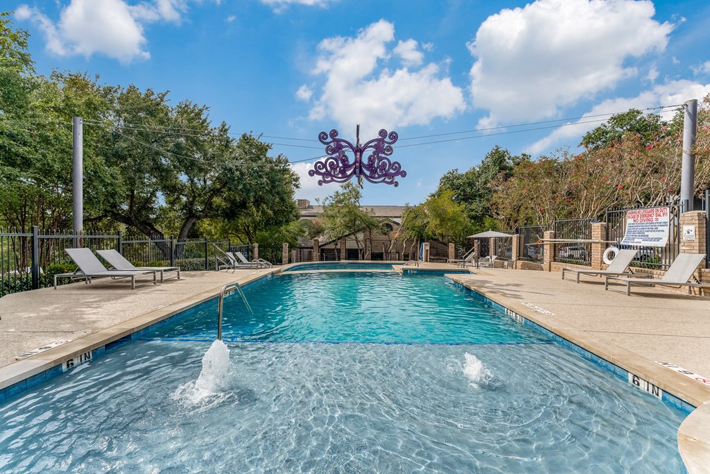 the swimming pool at the resort at governors crossing