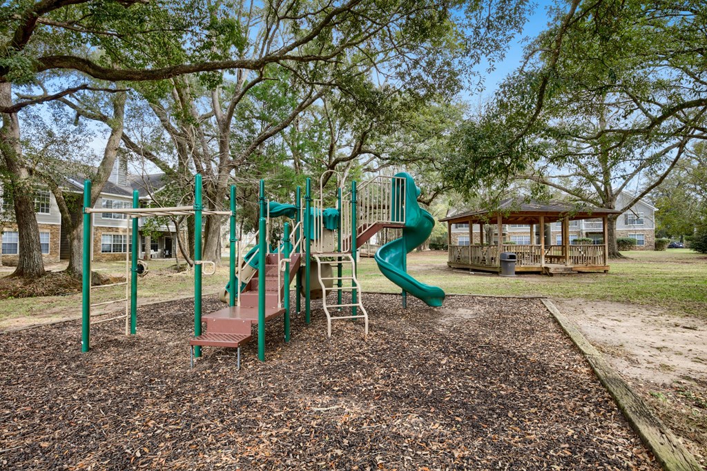 playgrounds at the preserve at ballantyne commons apartments
