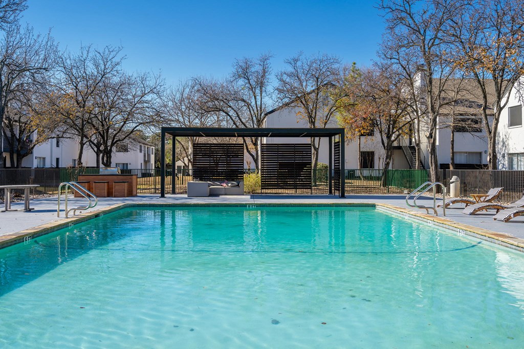 Tides At Woodhaven Apartments, 807 The Heights Drive, Fort Worth, TX