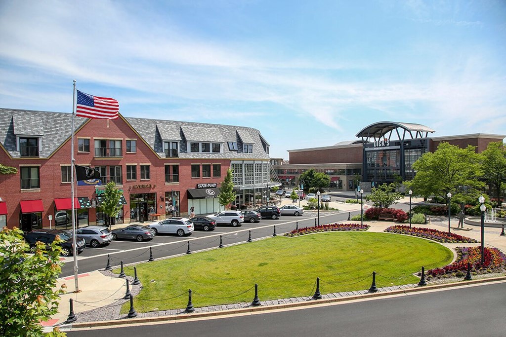 ALOFT At The Glen Town Center