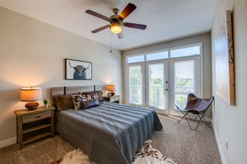 fort worth apartments for rent with large bedrooms - Photo Gallery 15
