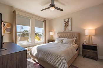Model Apartment Home Bedroom - Photo Gallery 14
