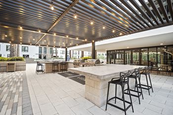 Outdoor Seating and Grills Apartment North Scottsdale