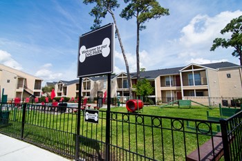 424 South Bender Avenue 1-2 Beds Apartment for Rent - Photo Gallery 6