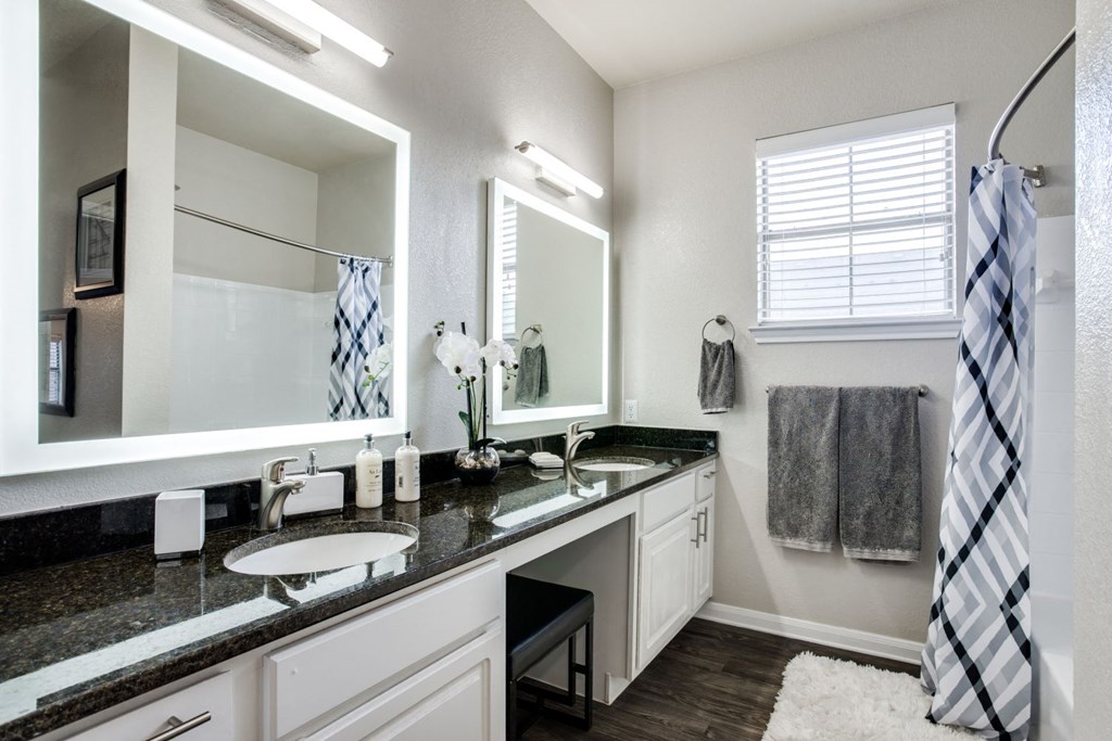 Heights Of Cityview Apartments, 5270 Bryant Irvin Road, Ft. Worth, TX