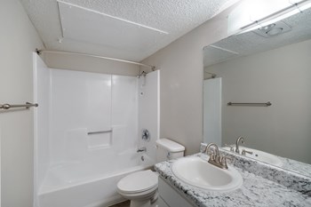 guest bathroom with tub - Photo Gallery 36