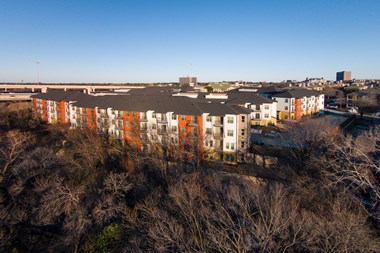 8997 Vantage Point Drive 1-2 Beds Apartment for Rent