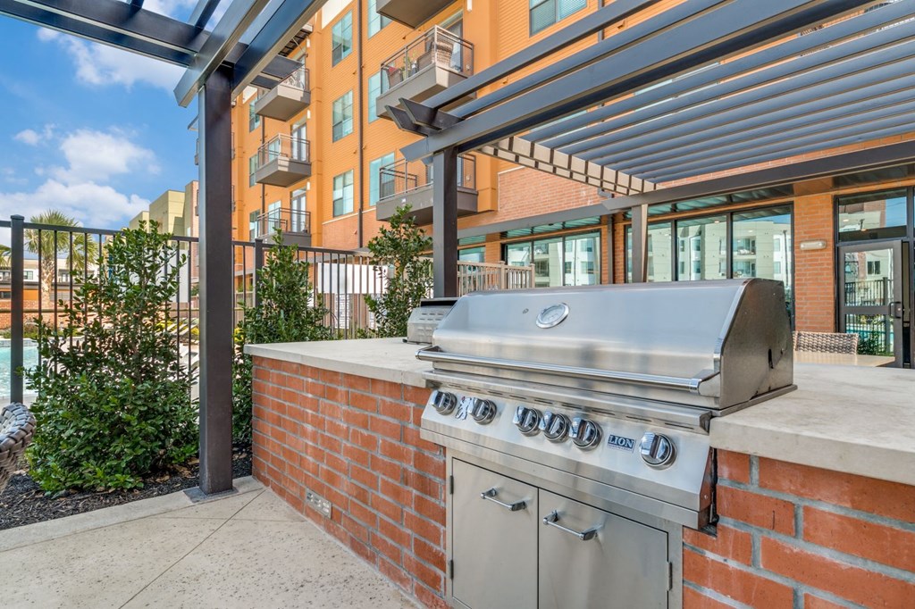 Sovereign Hometown Apartments, 6021 Parker Blvd, North Richland Hills