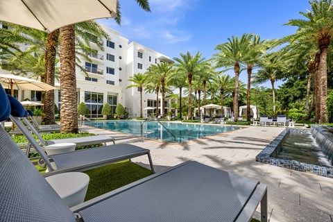 the swimming pool at the resort at longboat key club