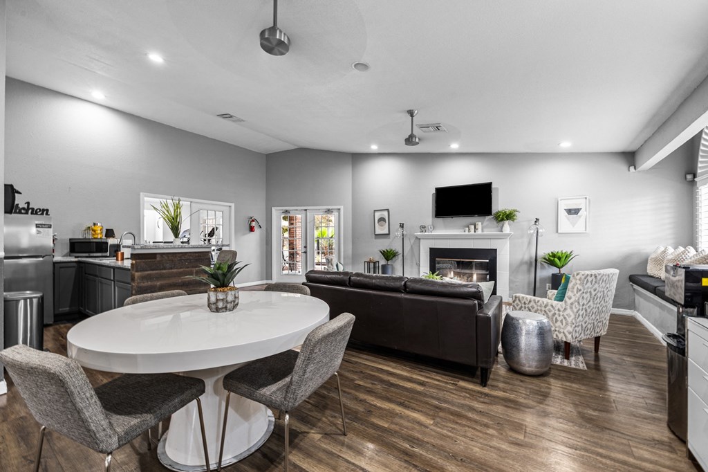 SPRING PARK is a similar property to Siena Village Town Homes, located in El Paso