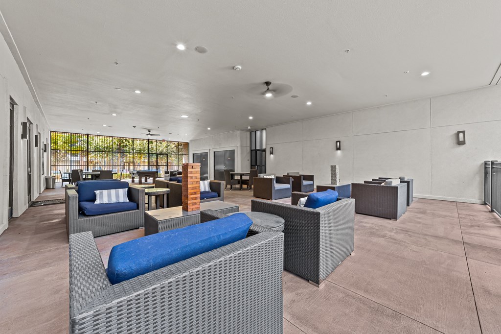 the preserve at ballantyne commons clubhouse apartments tx library