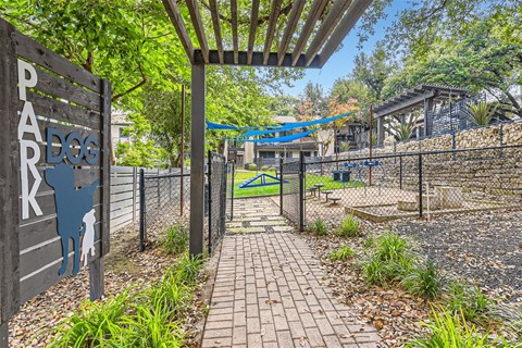 the preserve at ballantyne commons dog park