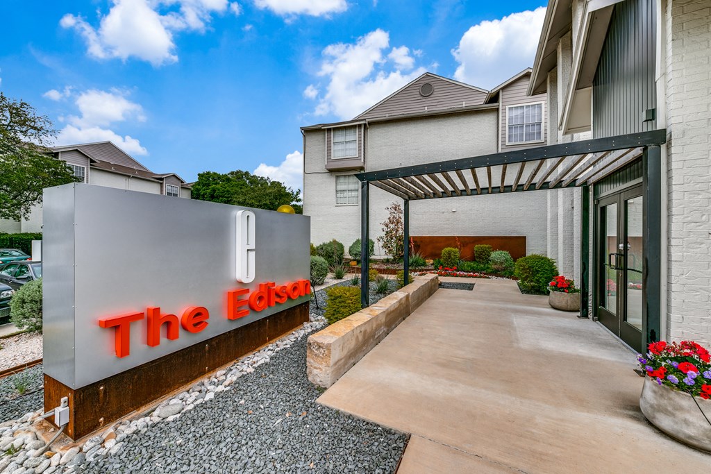 the east facade of the apartments