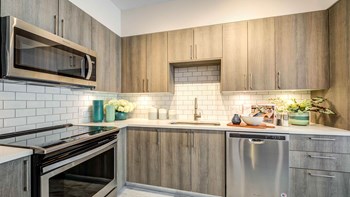 8633 Addison Place Cir 1-3 Beds Apartment for Rent - Photo Gallery 2