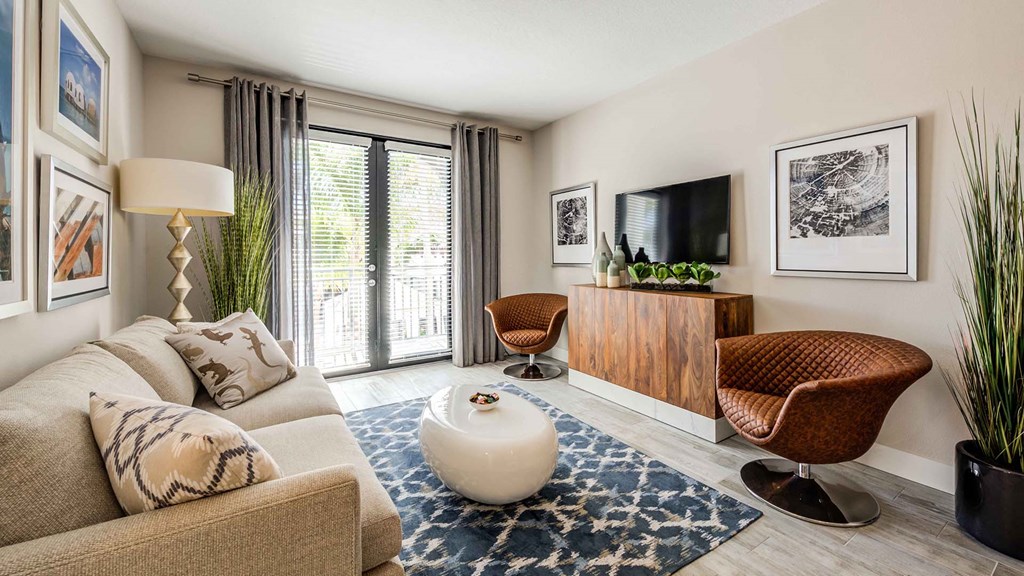 10X Addison Place is a similar property to Marea located in Naples