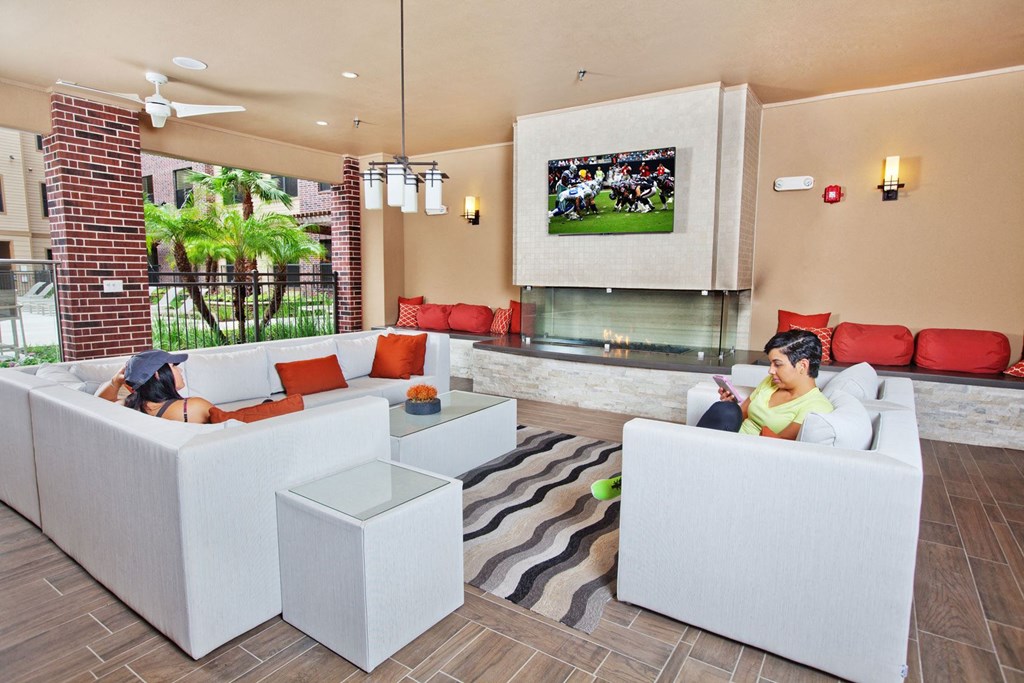 resident lounge in houston texas apartments