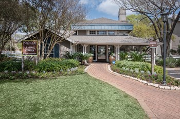 modern apartments for rent in austin tx - Photo Gallery 2