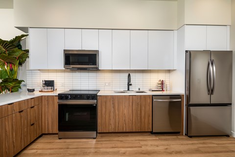 2225 Sunset Blvd Studio Apartment for Rent