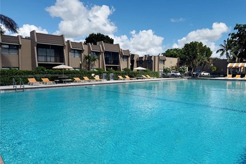 the swimming pool at the resort at longboat key club