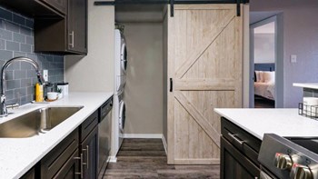 newly renovated apartment homes in austin tx - Photo Gallery 3