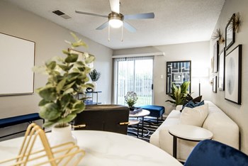 9500 Dessau Rd 1-2 Beds Apartment for Rent - Photo Gallery 19