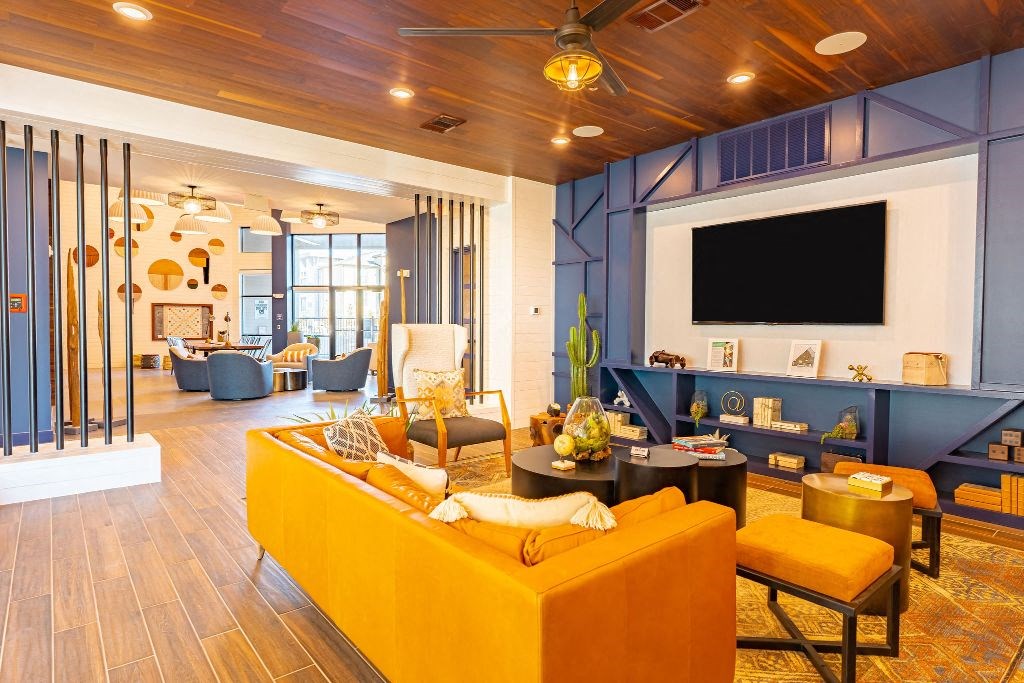 24 hour lounge in modern midland texas apartment