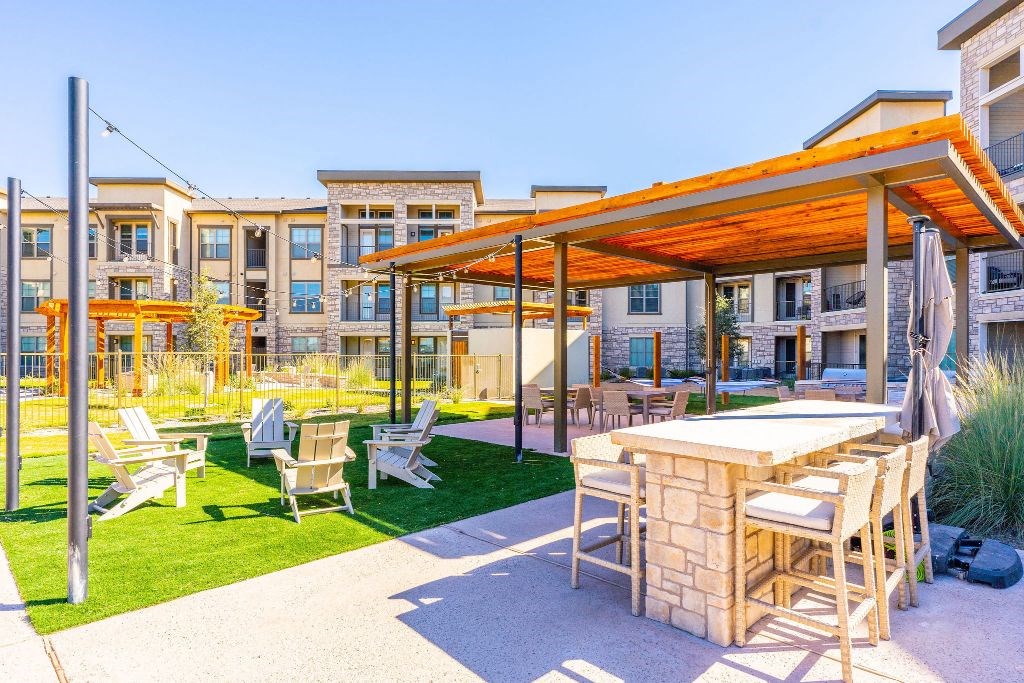 resident lounge area in midland texas apartment