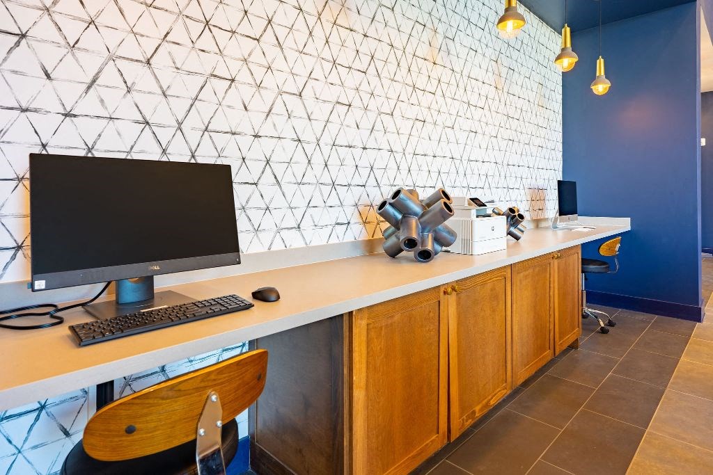 24 hour business center in midland texas apartment