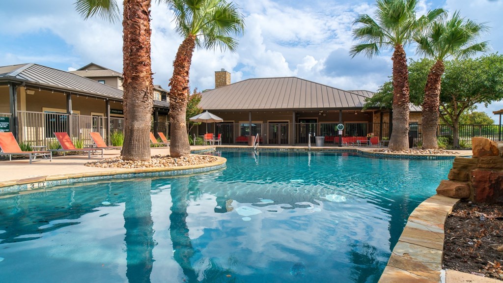 Resort Style Swimming Pool